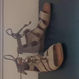 Crown vintage gladiator sandal